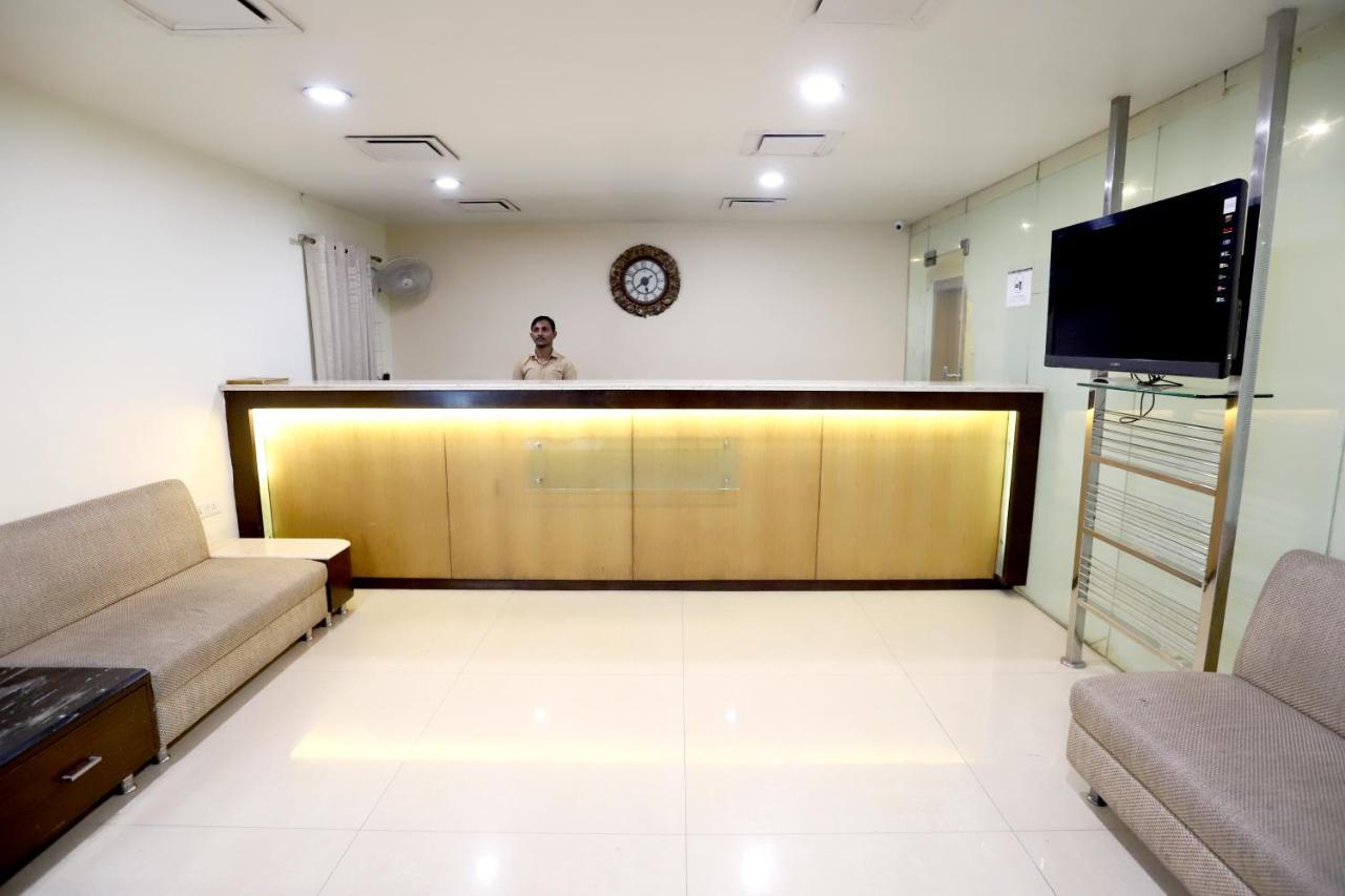 Hotel Blue Pearl Bhopal Eksteriør billede