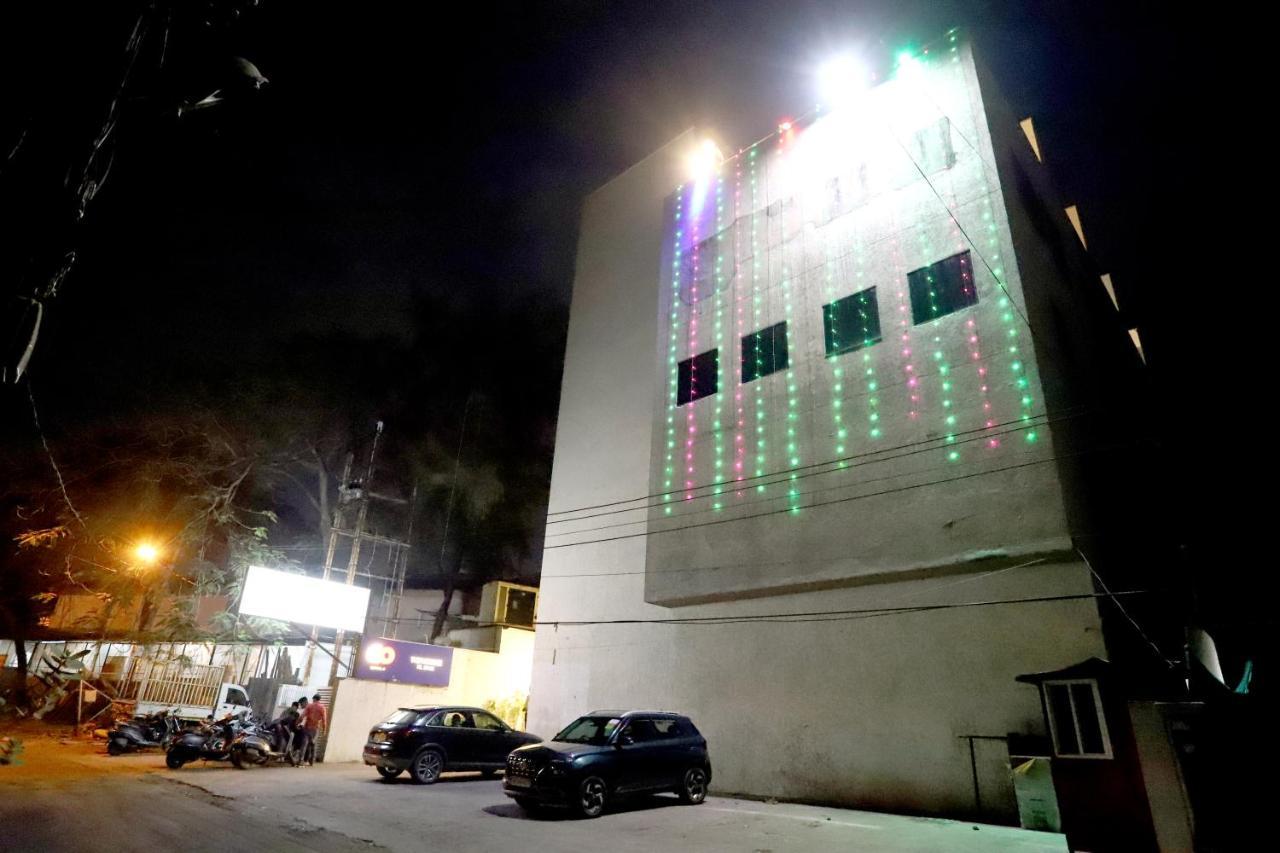 Hotel Blue Pearl Bhopal Eksteriør billede
