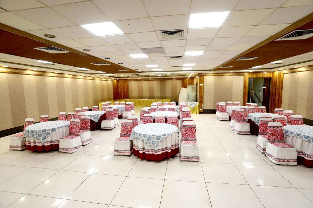 Hotel Blue Pearl Bhopal Eksteriør billede