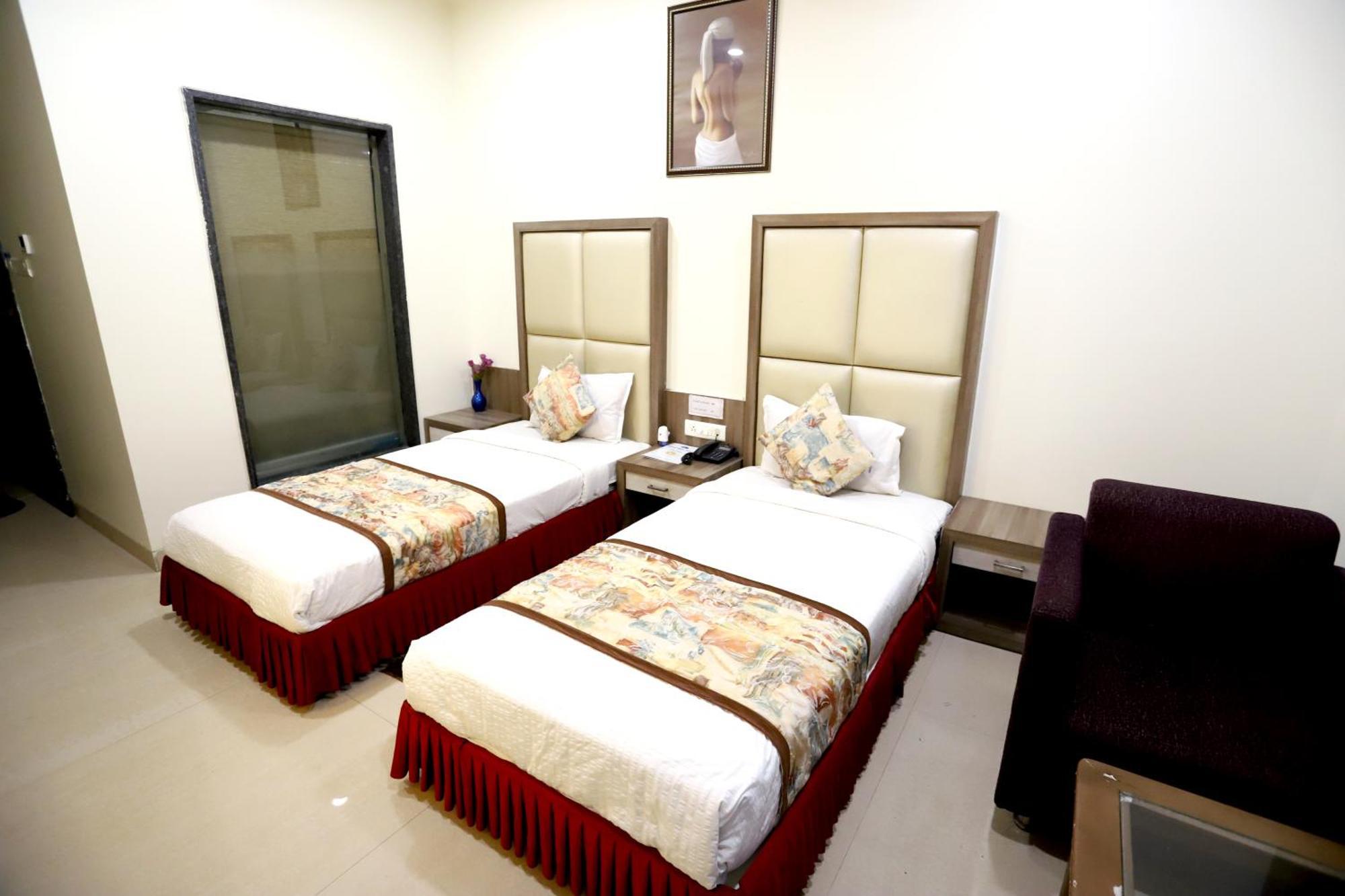 Hotel Blue Pearl Bhopal Eksteriør billede